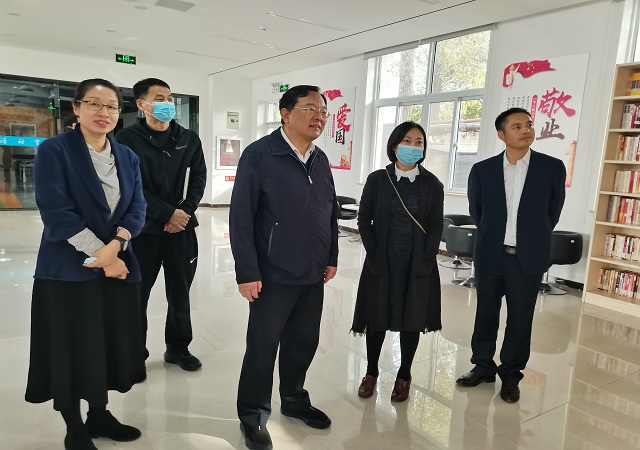 中国有限公司快讯：北京电视台现场报道，员工接种第三针疫苗